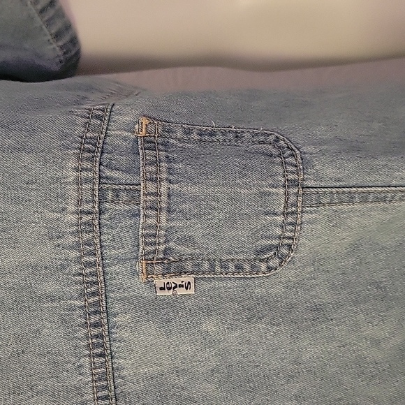 VTG LEVI'S 1990s Light Wash Cowboy Core Chambray Denim Short Sleeve Mini Dress - Picture 6 of 10